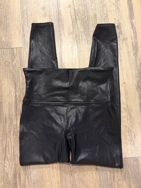 SPANX Faux leather leggins
